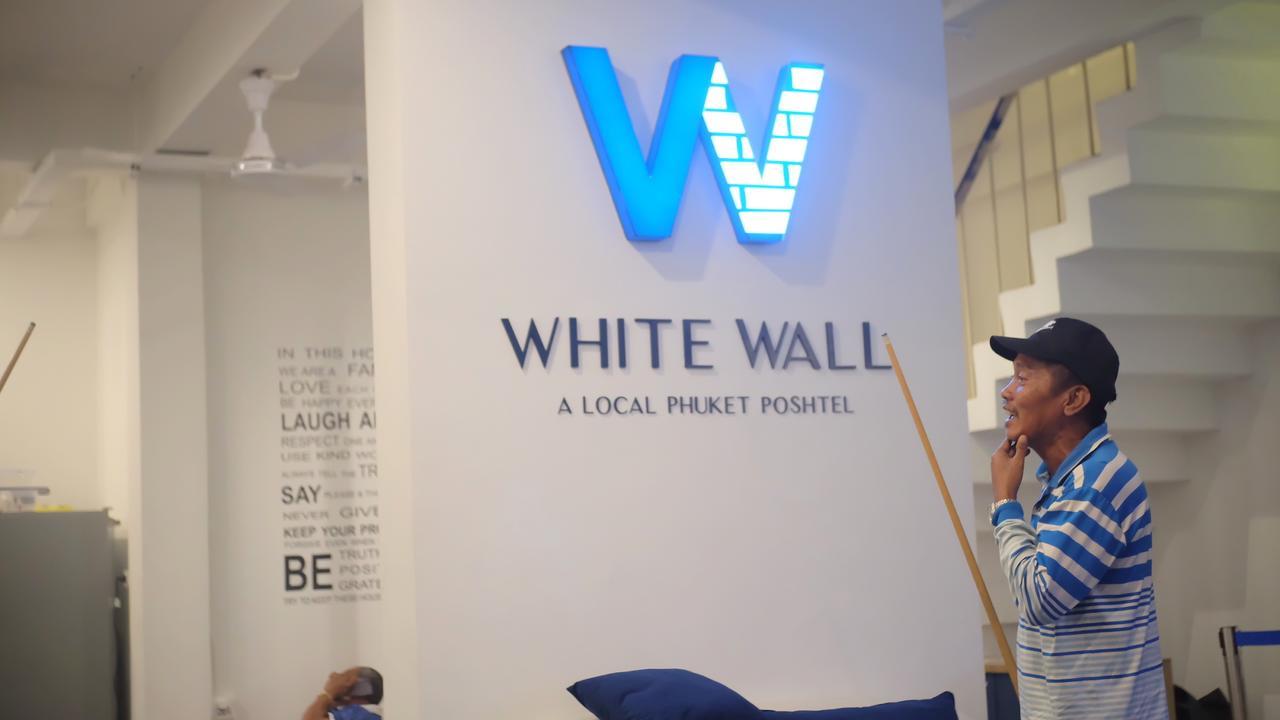 White Wall Poshtel Albergue Phuket Exterior foto